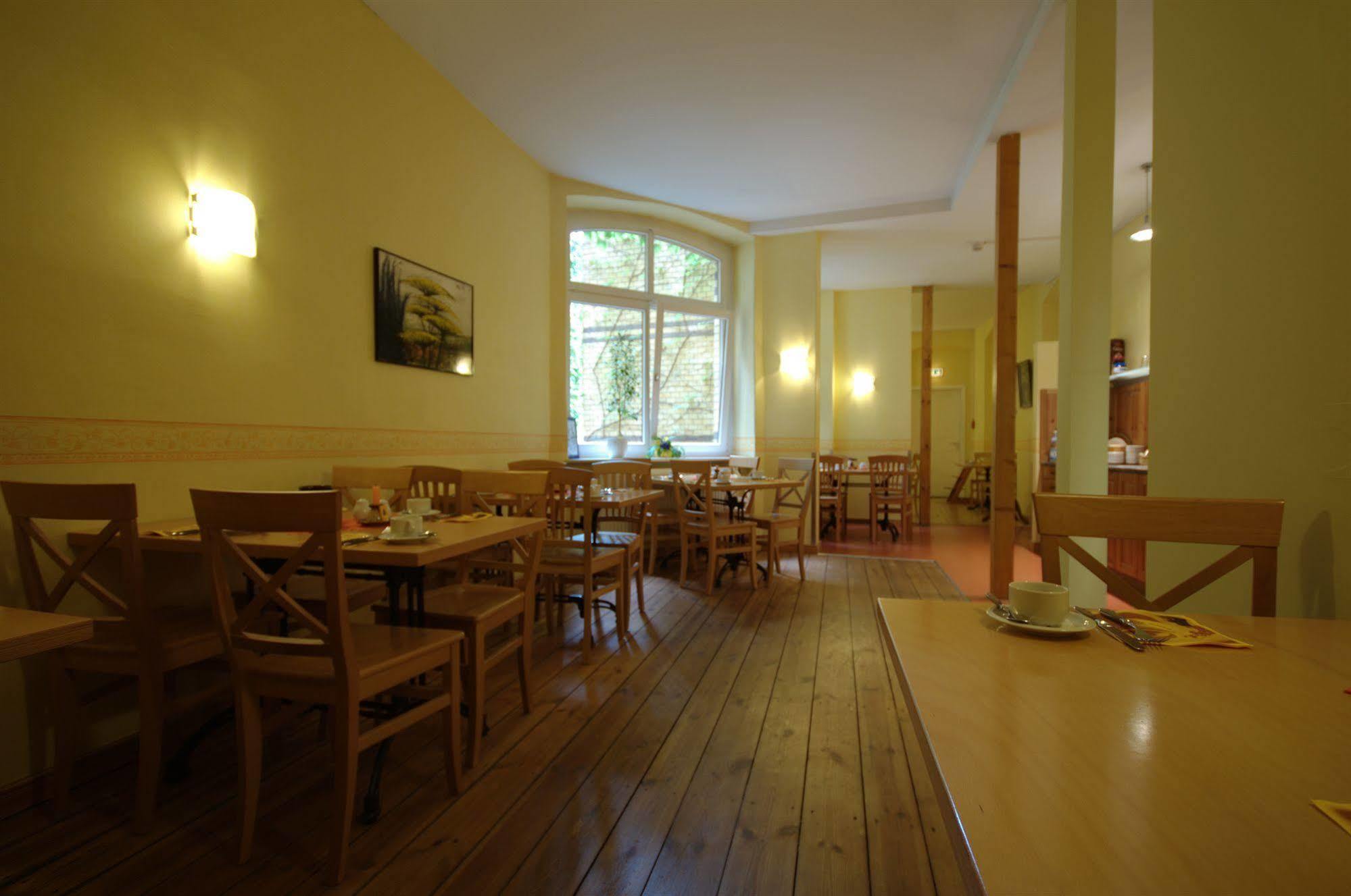 Ringhotel Schwarzer Baer Wittenberg Exterior photo